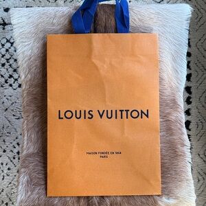 Louis Vuitton Bold Orange Bag with Blue Handles 9.5“x14“ Authentic